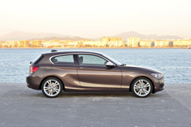 BMW 1 Series 3 doors (F21) 116i 6MT (136 HP)