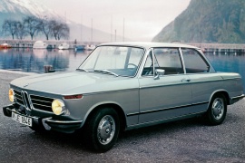BMW 2002 2.0L Tii 4MT (130 HP)