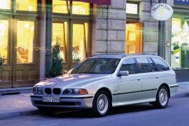 BMW 5 Series Touring (E39) 530d 5MT RWD (184 HP)