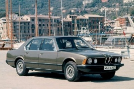 BMW 7 Series (E23) 730 4MT RWD (184 HP)