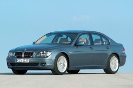 BMW 7 Series (E65/E66) 750i 6AT (362 HP)