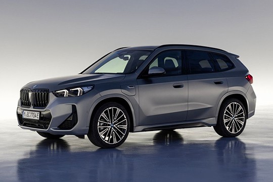 BMW X1 sDrive 18i 7AT FWD (136 HP)