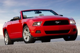 FORD Mustang Convertible 4.0L V6 5MT RWD (210 HP)