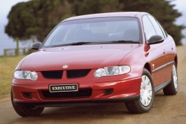 HOLDEN Commodore Sedan 3.8L V6 Supercharged 4AT RWD (232 HP)