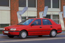 NISSAN Sunny Hatchback 1993 - 1995