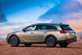 OPEL Insignia Country Tourer 2.0L Ecotec 6AT 4x4 (250 HP)