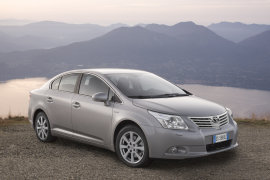 TOYOTA Avensis 1.6L Valvematic 6MT FWD (132 HP)