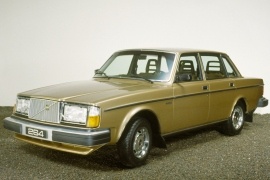 VOLVO 264 1980 - 1982