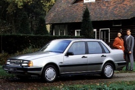 VOLVO 460 1990 - 1993