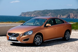 VOLVO S60 2.4L D5 FWD 6AT (215 HP)