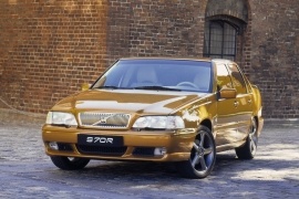 VOLVO S70 R 2.3L 4AT FWD (237 HP)