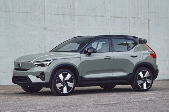 VOLVO XC40 Recharge 69 KWh (231 HP)